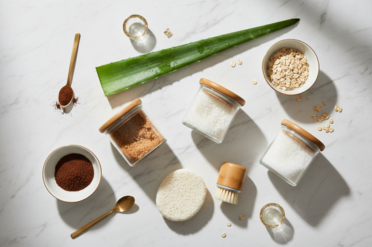 Exfoliación corporal y del rostro: por qué es esencial y cómo hacerla según tu tipo de piel